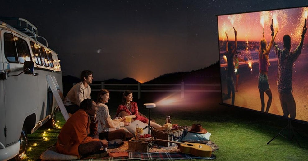 A Guide on How to Power a Projector Outdoors